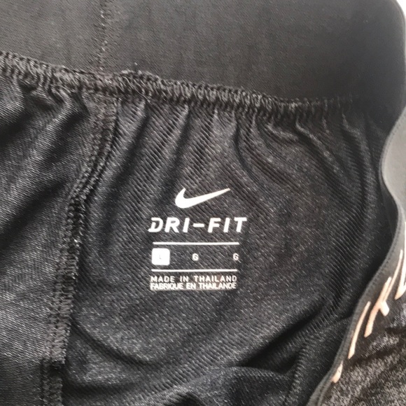 Nike Dri-fit youth shorts - Picture 3 of 3